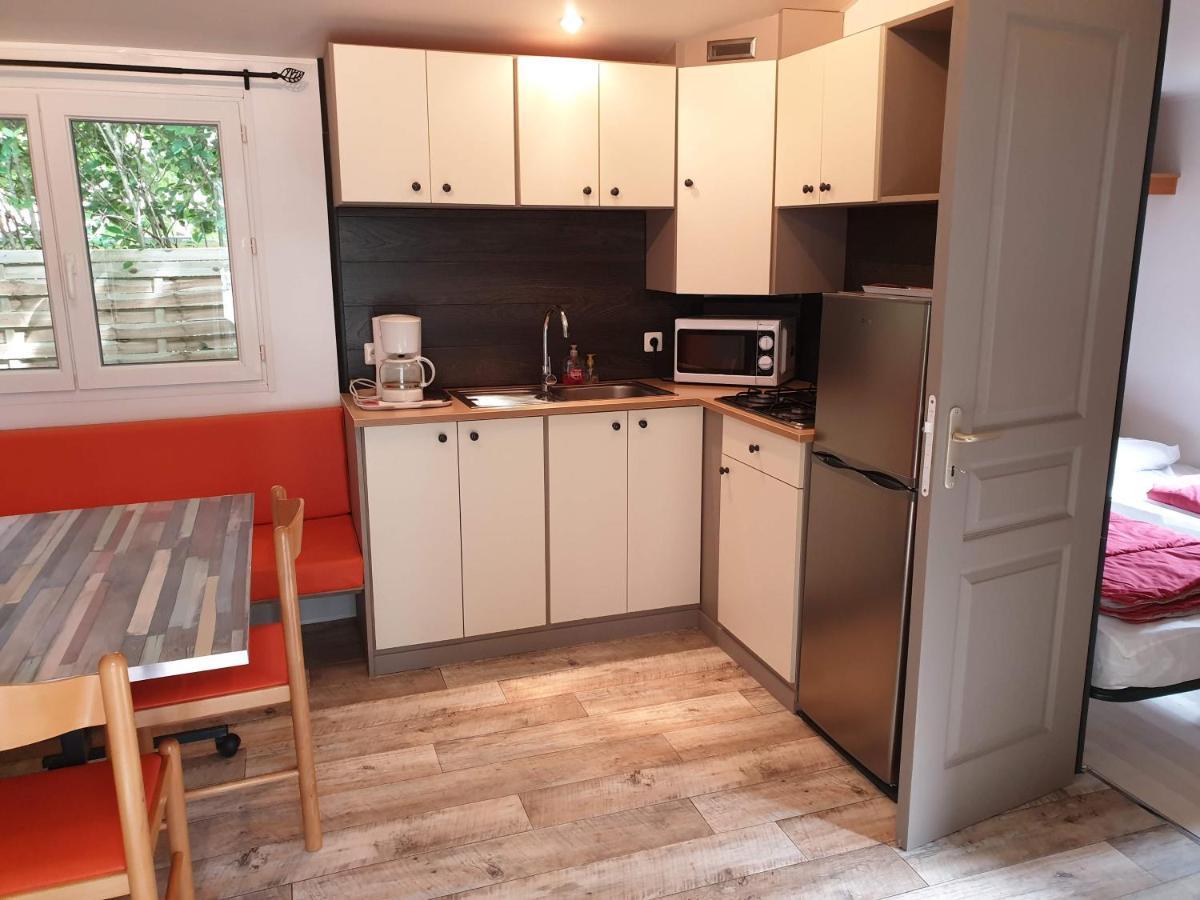 Camping Le Moulin Du Roy Revel  Ngoại thất bức ảnh