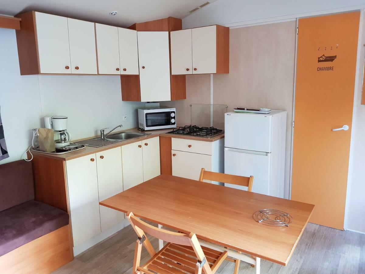 Camping Le Moulin Du Roy Revel  Ngoại thất bức ảnh